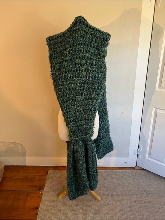 Handmade Other - Cozy Dark Teal Mermaid Tail Throw Blanket - Handcrafted Comfort
